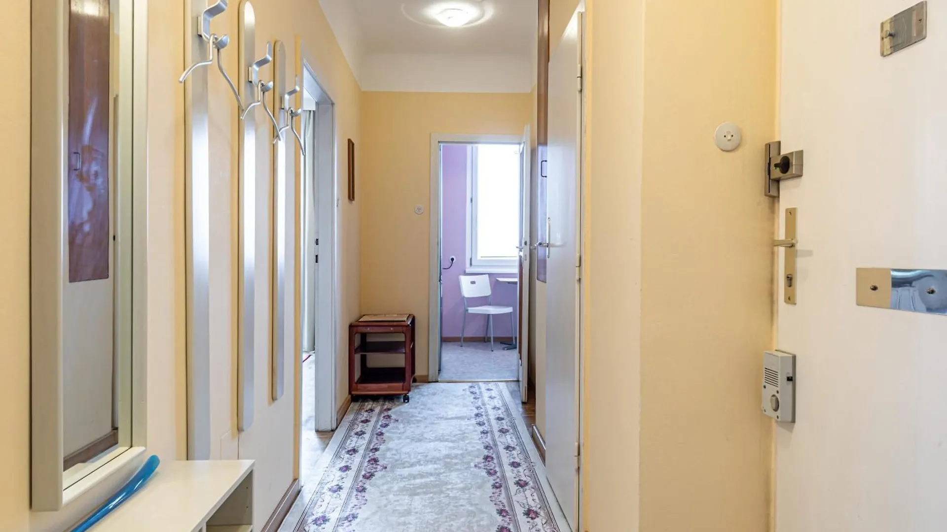 Vintage, View & Balcony By Jr City Apartments Vienna